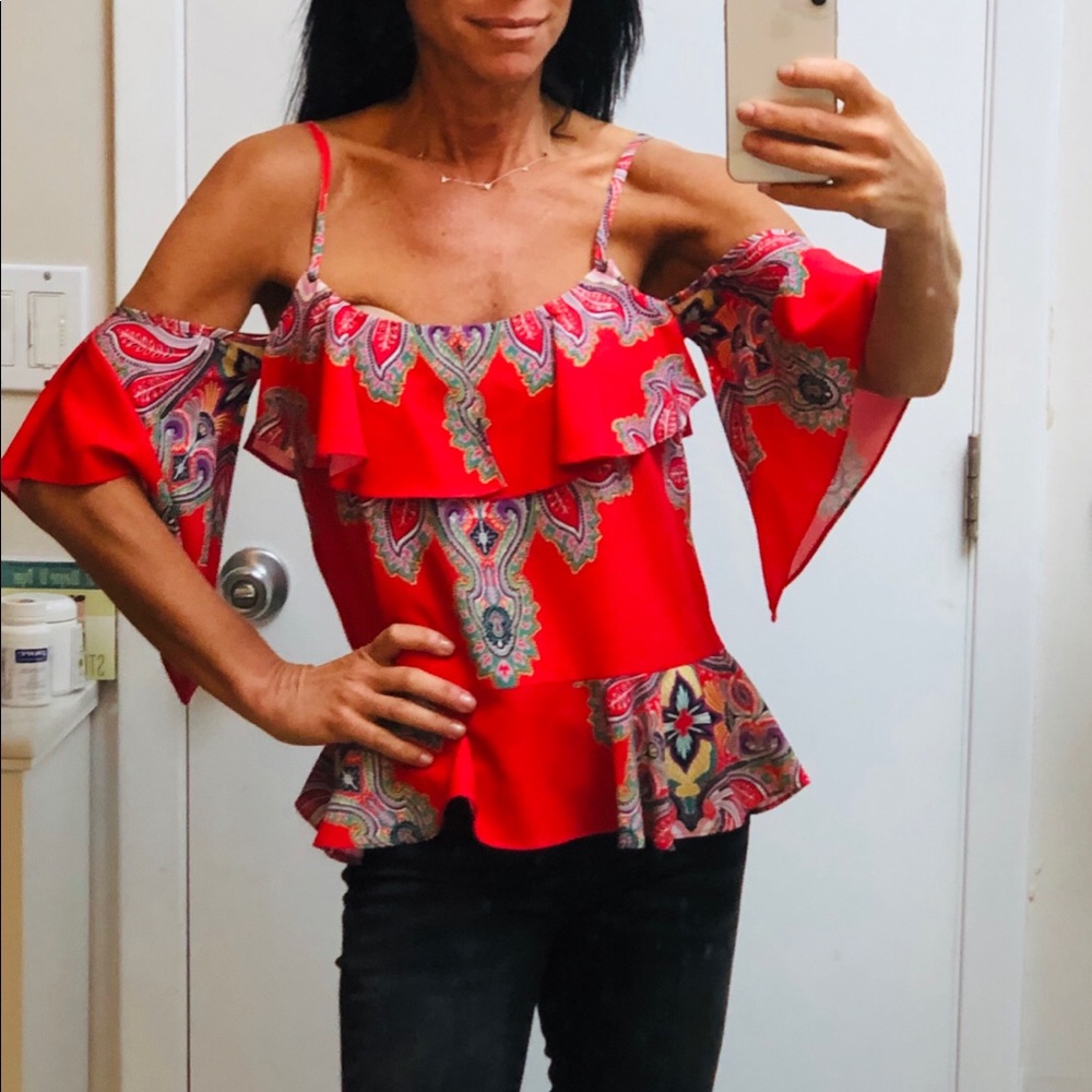 Artelier Nicole Miller off shoulder Cami